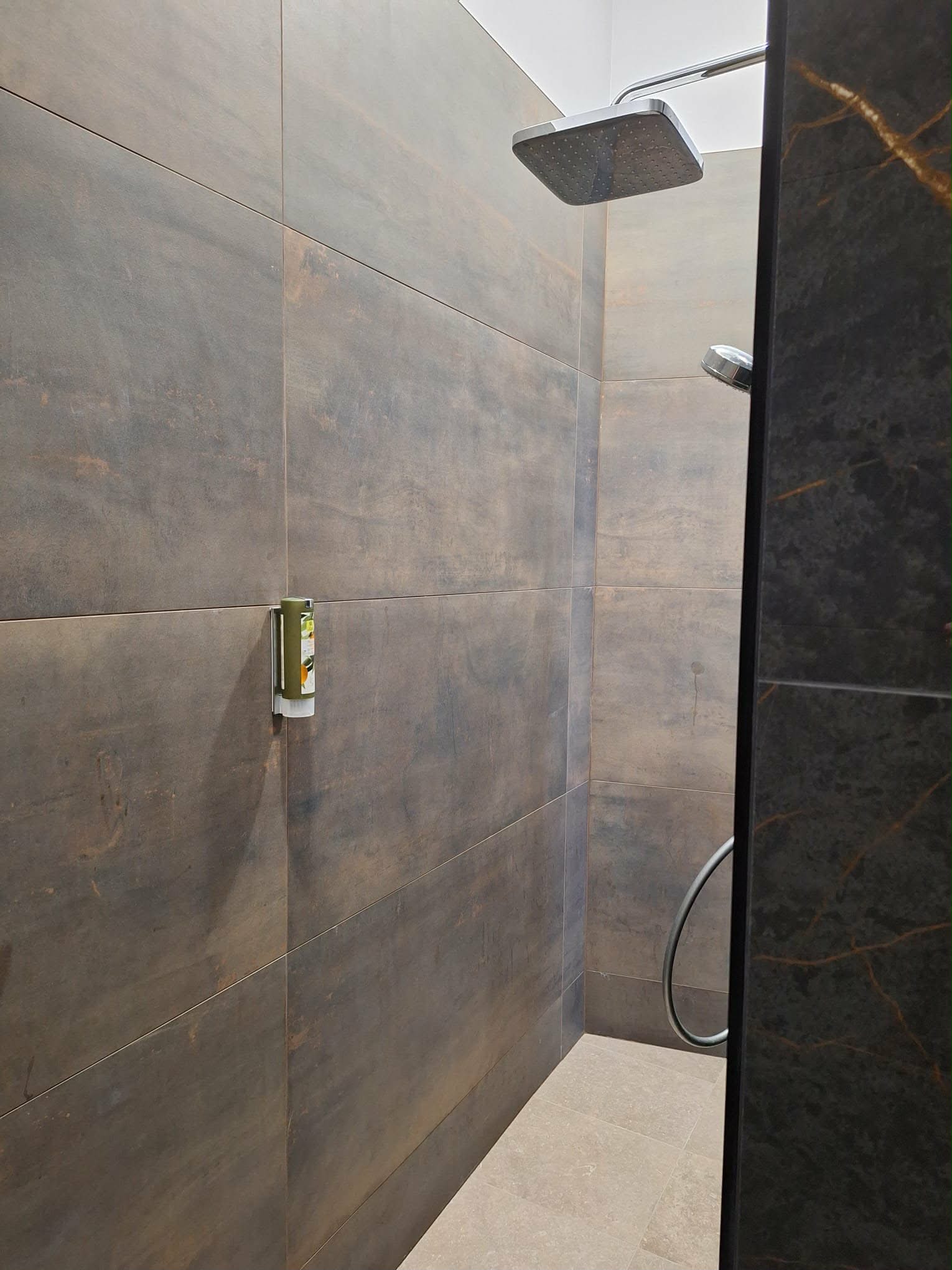 Suite de Luxe — douche italienne haut de gamme