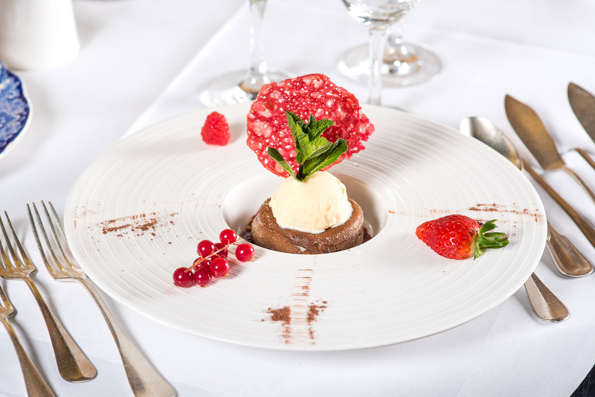 Restaurant — détail du service et de la vaisselle